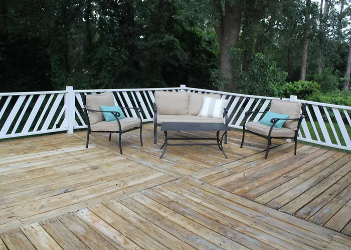 Stay-in' - Close-in, Clutter-free Rental-only Сasa de vacaciones Tallahassee